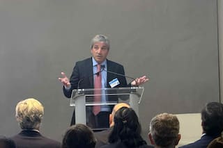 Caputo expone ante inversores: “Es la primera vez que la estabilidad macroeconómica está basada en una decisión política”