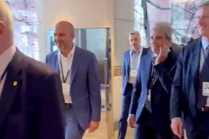 Luis Caputo, en un hotel en Washington para disertar ante inversores.