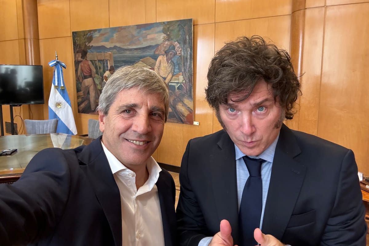Análisis: cómo reaccionaría el campo si la devaluación baja al 1% mensual y por qué dicen que el dólar blend ya no conviene