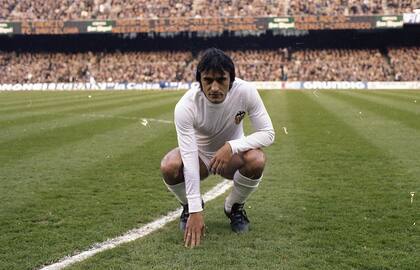 Luis Darío Felman, con la camiseta de Valencia