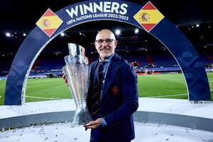 El DT campeón con su selección que se siente "perseguido": su visión del liderazgo, la psicología y el fracaso