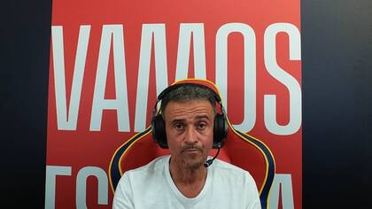 Luis Enrique debutó como "streamer" ante 130 mil espectadores en Twitch