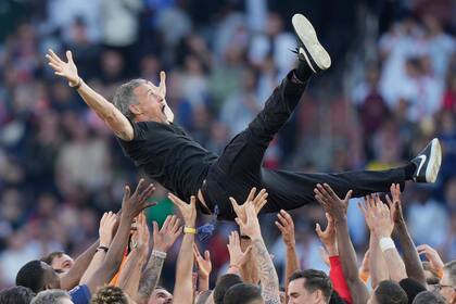 Luis Enrique es el máximo favorito entre los entrenadores de la rama masculina