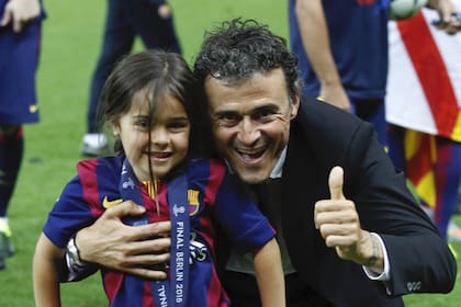 Luis Enrique junto a su hija