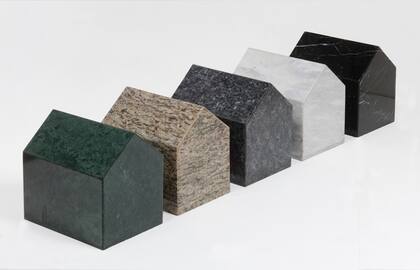 Luis F. Benedit. Serie Ranchos de piedra, 2002