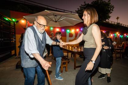 Luis Felipe "Yuyo" Noé y la directora del Moderno, Victoria Noorthoorn.