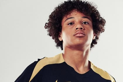 Luis Gabriel pelea por la posibilidad de jugar el Mundial sub 17 con Honduras (Foto: @_luis.suazo_)