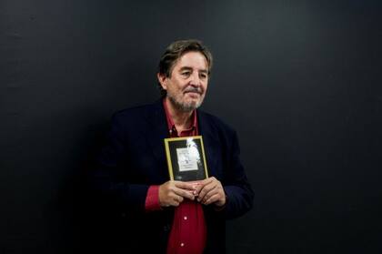 Luis García Montero lanzó "Un año y tres meses" el 14 de septiembre de 2022 de la mano de Tusquets Editores