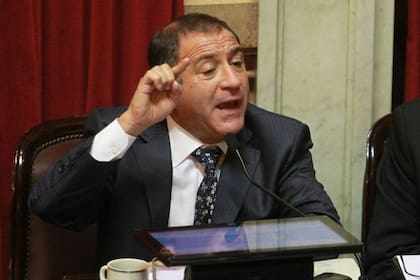 Luis Juez fue uno de los diputados que se ausentó