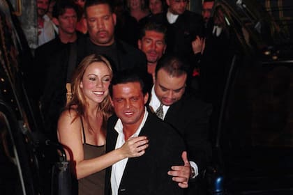 Luis Migue y Mariah Carey, en Buenos Aires, a la salida de Sr. Tango