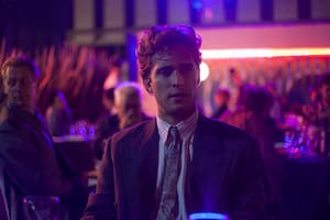 Luis Miguel deberá buscar la verdad sobre el destino de su madre en la segunda temporada de la serie, que se estrena en Netflix el 18 de abril.