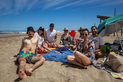 Luis Murillo y su grupo de amigos eligieron esta playa por la tranquilidad y el espacio