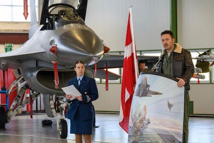 El Gobierno oficializó la compra de los aviones de combate F-16 a Dinamarca