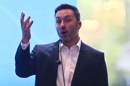 Luis Petri había sostenido la permanencia de Fiochi hace tan sólo unos días