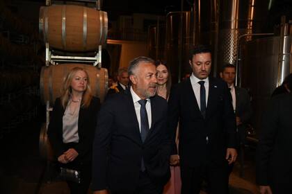 Luis Petri Petri confirmó que las FFAA reforzarán a la seguridad en zonas de frontera durante la XVI Conferencia de Ministros de Defensa de las Américas que se realiza en la provincia cuyana.