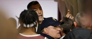 Luis Scola habría sido agredido en un momento de altísima tensión en el básquetbol italiano