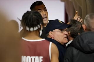 Luis Scola habría sido agredido en un momento de altísima tensión en el básquetbol italiano