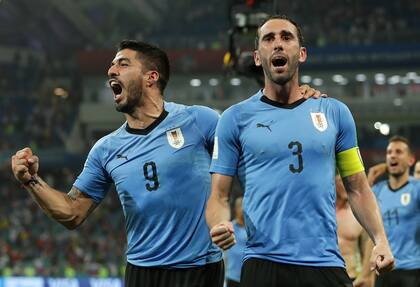 Luis Suárez y Godín, el arquero y el goleador... ¿cómo? Una linda historia de la intimidad charrúa