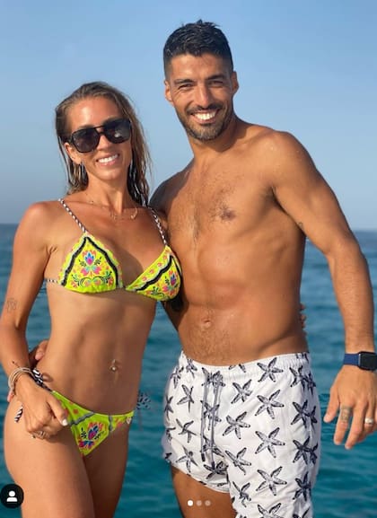 Luis Suárez y Sofía Balbi viajaron junto a Leo y Antonela a Ibiza, como parte de una tradición entre los amigos