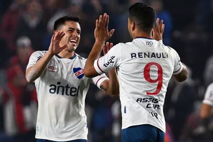 Luis Suárez y su primer festejo: marcó un tanto, falló un penal y tuvo una clara sobre el final