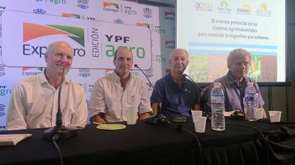 Luis Zubizarreta (Acsoja), Pedro Vigneau (Maizar), Enrique Moro (Asagir) y Miguel Cané (Argentrigo)