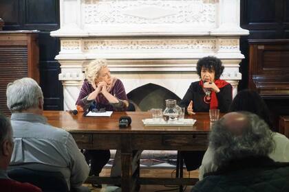 Luisa Valenzuela preside el Centro PEN Argentina y Jennifer Clement, el Centro PEN Internacional