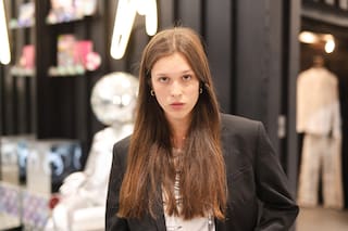 Tiene 20, es heredera de una casa de diseño, se destaca en el hockey y viste a las hijas de las famosas