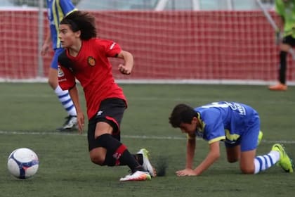 Luka Romero en acción, en las inferiores de Mallorca