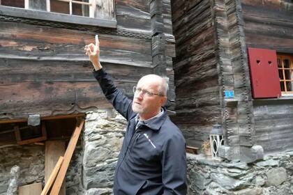 Lukas Kalbermatten cree que el sitio podrá estar despejado en 2028 y que las primeras casas nuevas de Blatten estarán listas en 2029.