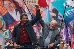 Los petistas presionan a Lula para que elija a Haddad como ministro de Hacienda