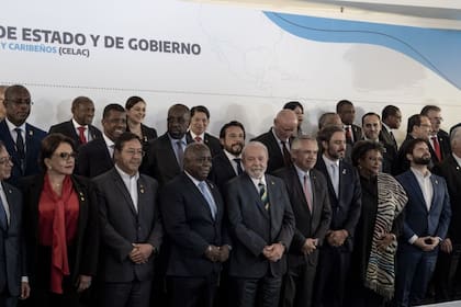 Lula eligió Argentina, donde se desarrolló una cumbre de la Celac, como primer viaje al exterior de su tercer mandato en enero de 2023