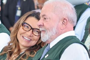 Lula junto a su esposa Janja