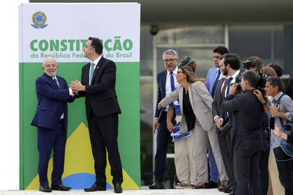 Lula junto al presidente del Congreso, Rodrigo Pacheco