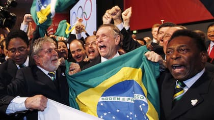 Lula, Nuzman y Pelé cuando le asignaron la sede a Río