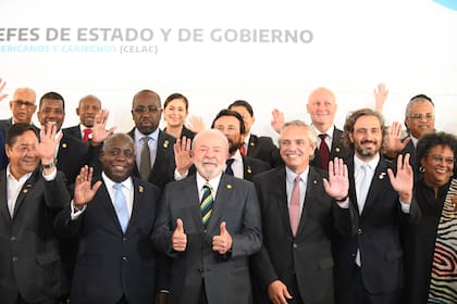 Lula y Fernández, en el centro de la foto de familia tras la cumbre de la Celac