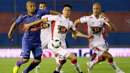 Luna anotó el gol de Tigre sobre la hora