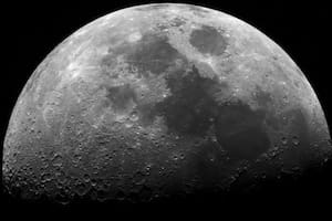 Luna; fuerza gravitatoria; BBC; BBC Mundo; 2024 PT5; Asteroide; ciencia; espacio;