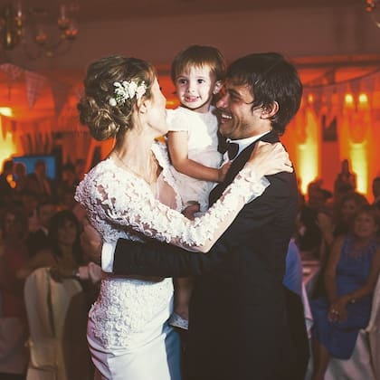 Lupe, nacida el 3 de abril de 2013 fue testigo de la boda de sus padres