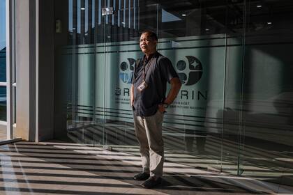 Lutfi Yondri, un arqueólogo del gobierno provincial de Bandung, en la Agencia Nacional de Investigación e Innovación en Bandung, Java Occidental, Indonesia, el 21 de diciembre de 2023.