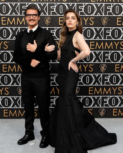 Lux y Pedro Pascal en los Emmy 2023 (Foto: Instagram/@pascalipunk)