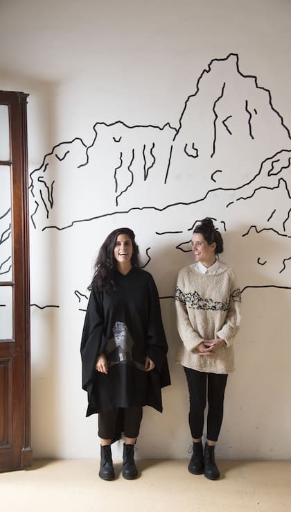 Luz Arpajou y María Laura Leiva, diseñadoras de Abre Indumento