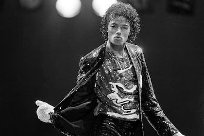 Jackson en la época de Thriller, el disco que vendería 66 millones de copias y lo elevaría a la categoría de superestrella