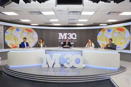 Kevin Leyes (Leyes Enterprises), Ornella Basilotta, (Fracking Design), José Del Rio (LA NACION), Connie Isla (cantante, actriz y activista social y ambiental), Carlos Pérez (BBDO Argentina)