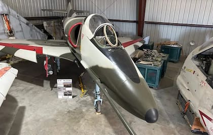 Machado adquirió los restos de un A-4 Skyhawk