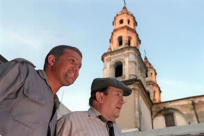 Machado junto a Ulises Dumont en la presentación de la miniserie Drácula, en 1998