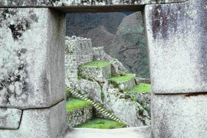 "La civilización inca era un imperio de rocas fracturadas", dice Menegat