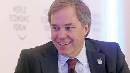 MacLennan: Nuestro papel en esta transición es preparar a la próxima generación para gobernar y entender la compañía