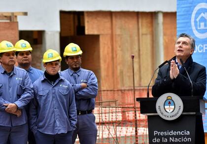 Mauricio Macri explicó su polémico consejo contra el frío: "No entendí por qué me criticaron"