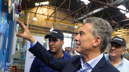 Macri, ayer, en la planta de Llavallol