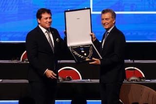 Macri, homenajeado por Conmebol: "Es por la importancia de Boca en el mundo"